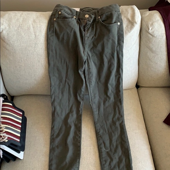 NEW UNWORN Skinny Jeans. (Gift with purchase) - Picture 2 of 7